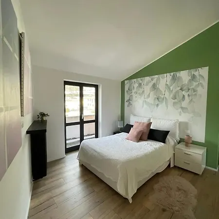 Moderne A Avec Vue Appartement Nebbiuno