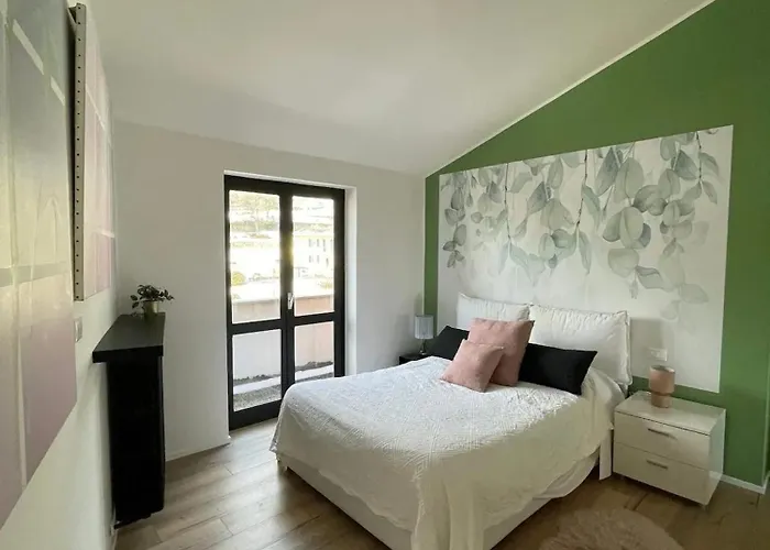 Moderne A Avec Vue Apartament Nebbiuno